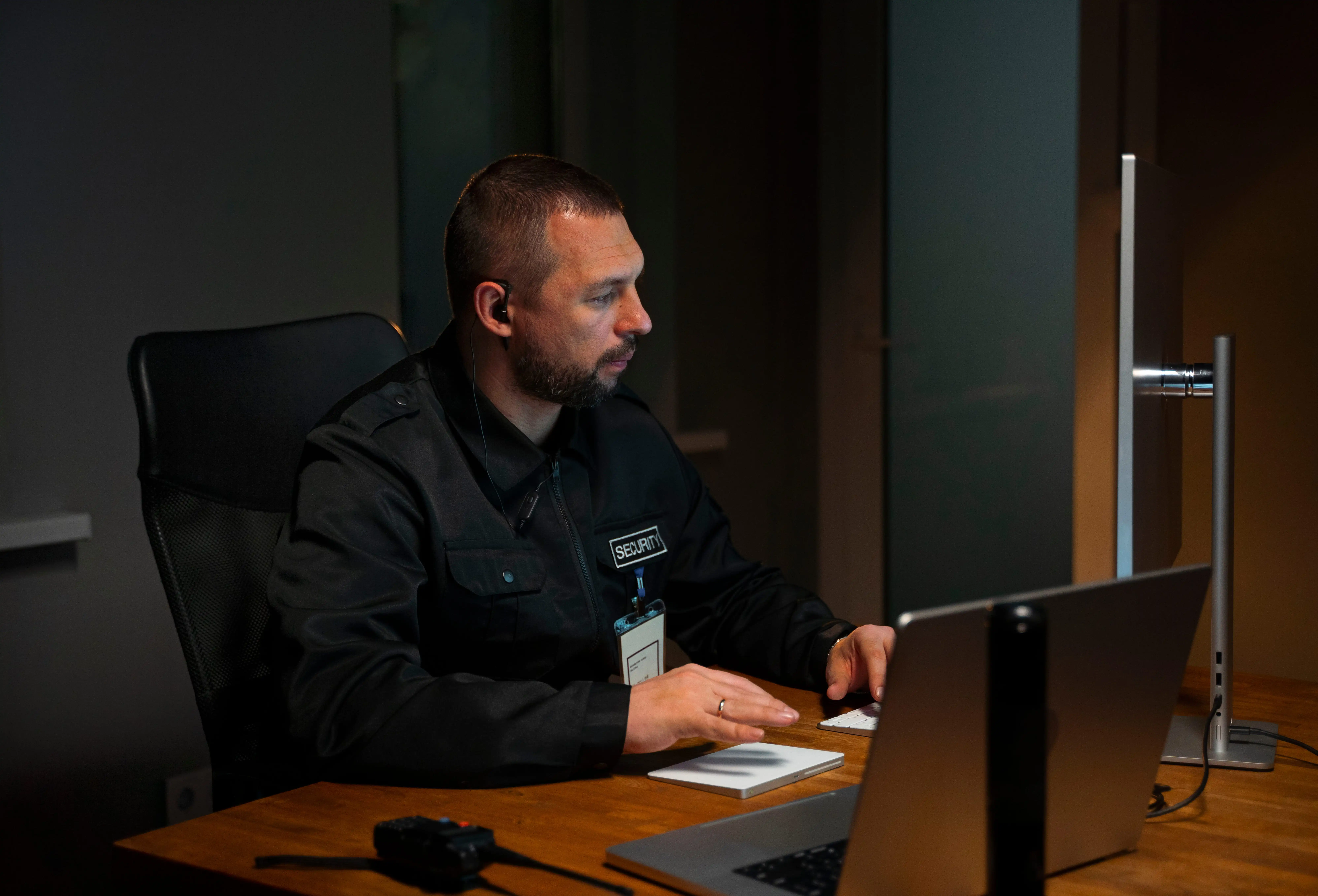 In-House vs Outsourced Security: Why Corporates & Trusts Choose Veteran-Led Teams